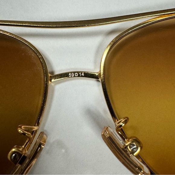 Coach Pilot Sunglasses Model: HC7067 - Picture 4 of 12